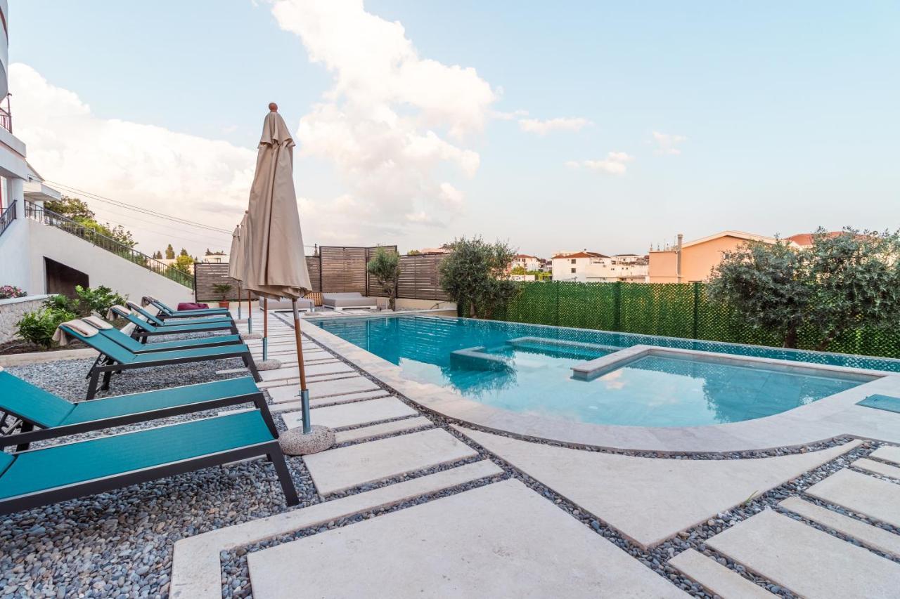 Apartments Kan Ulcinj Bagian luar foto