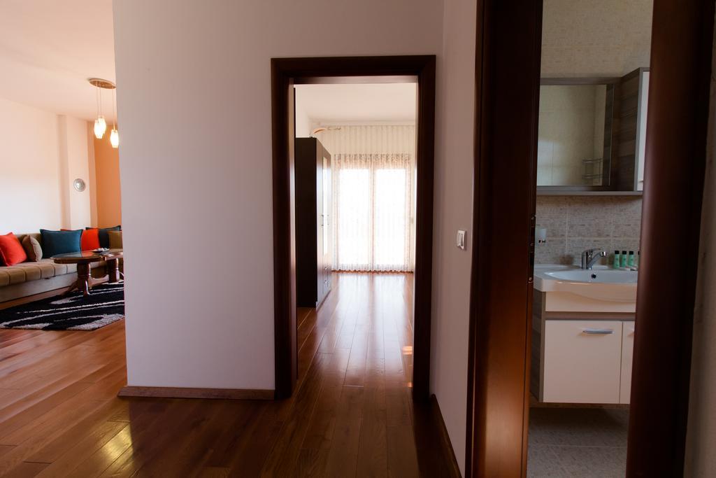 Apartments Kan Ulcinj Bagian luar foto
