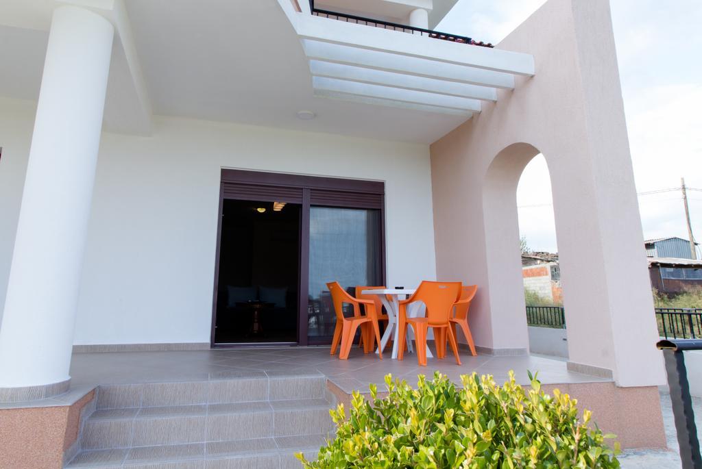 Apartments Kan Ulcinj Bagian luar foto