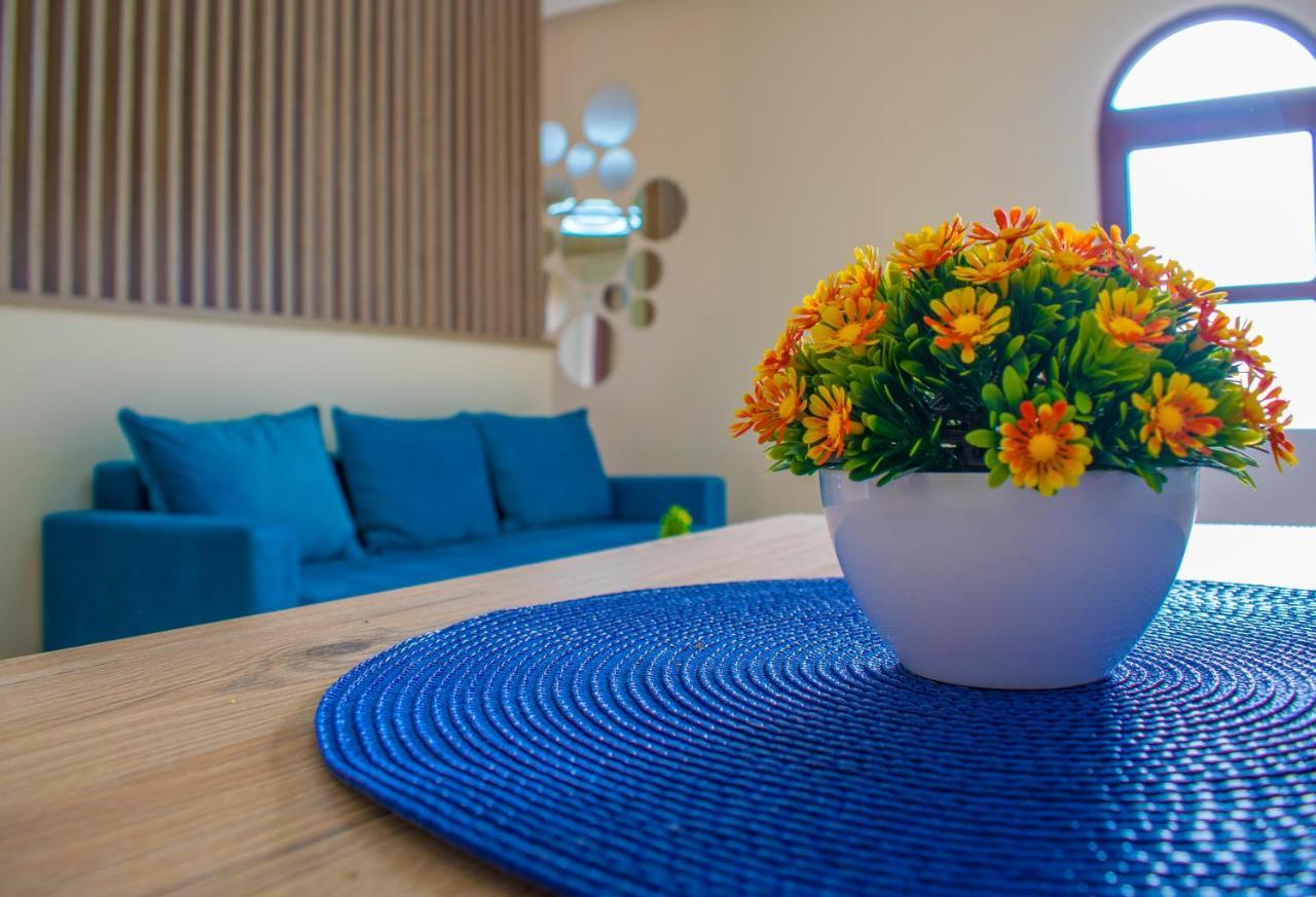Apartments Kan Ulcinj Bagian luar foto